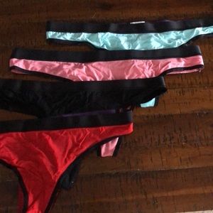 MeUndies thongs pack of 4.